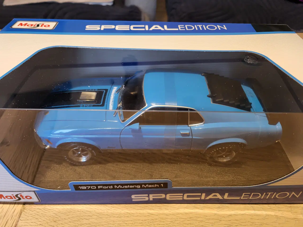 Billede 2 - Modelbil Ford Mustang Mach 1 - 1:18 , 600 kr.