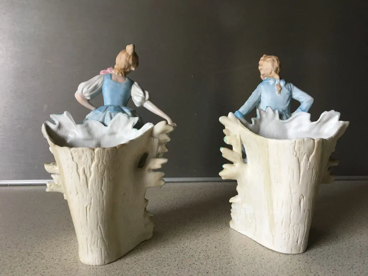 Billede 2 - Bescuits  porcelæns figur 2 stk.