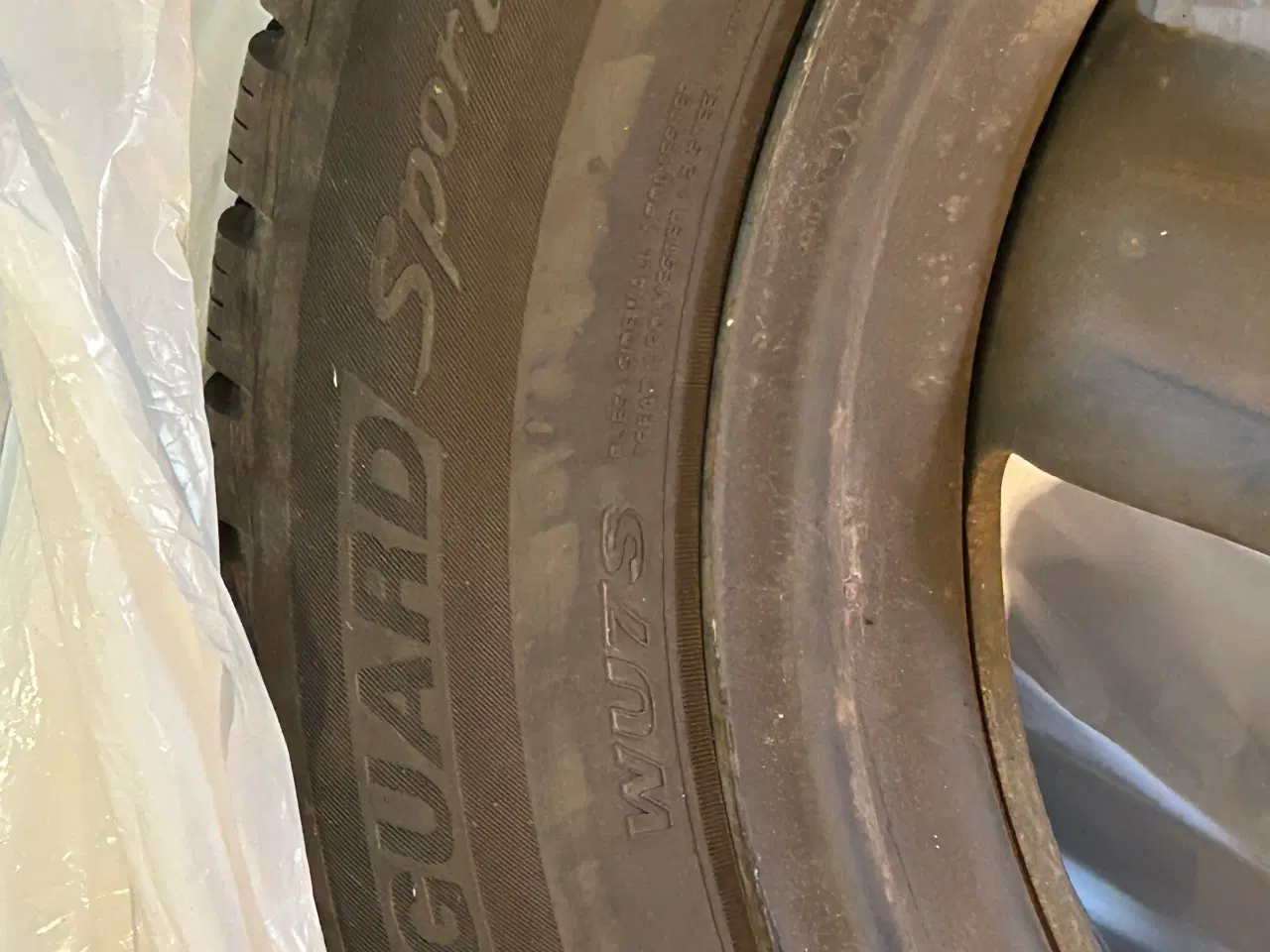 Billede 2 - Vinterdæk 215/60 R17 og stålfælge