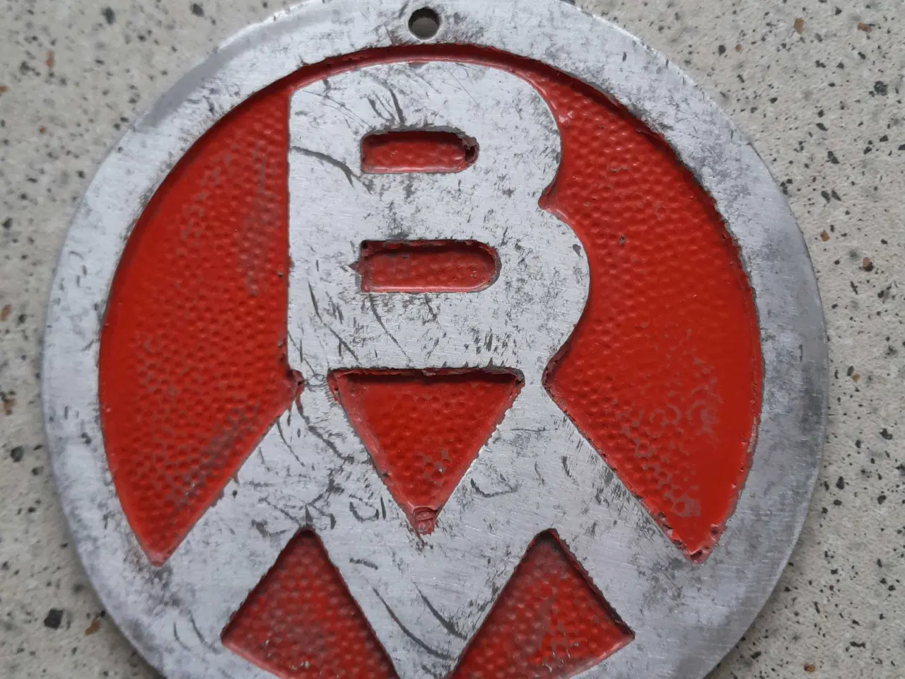 Billede 2 - BM VOLVO front emblem 