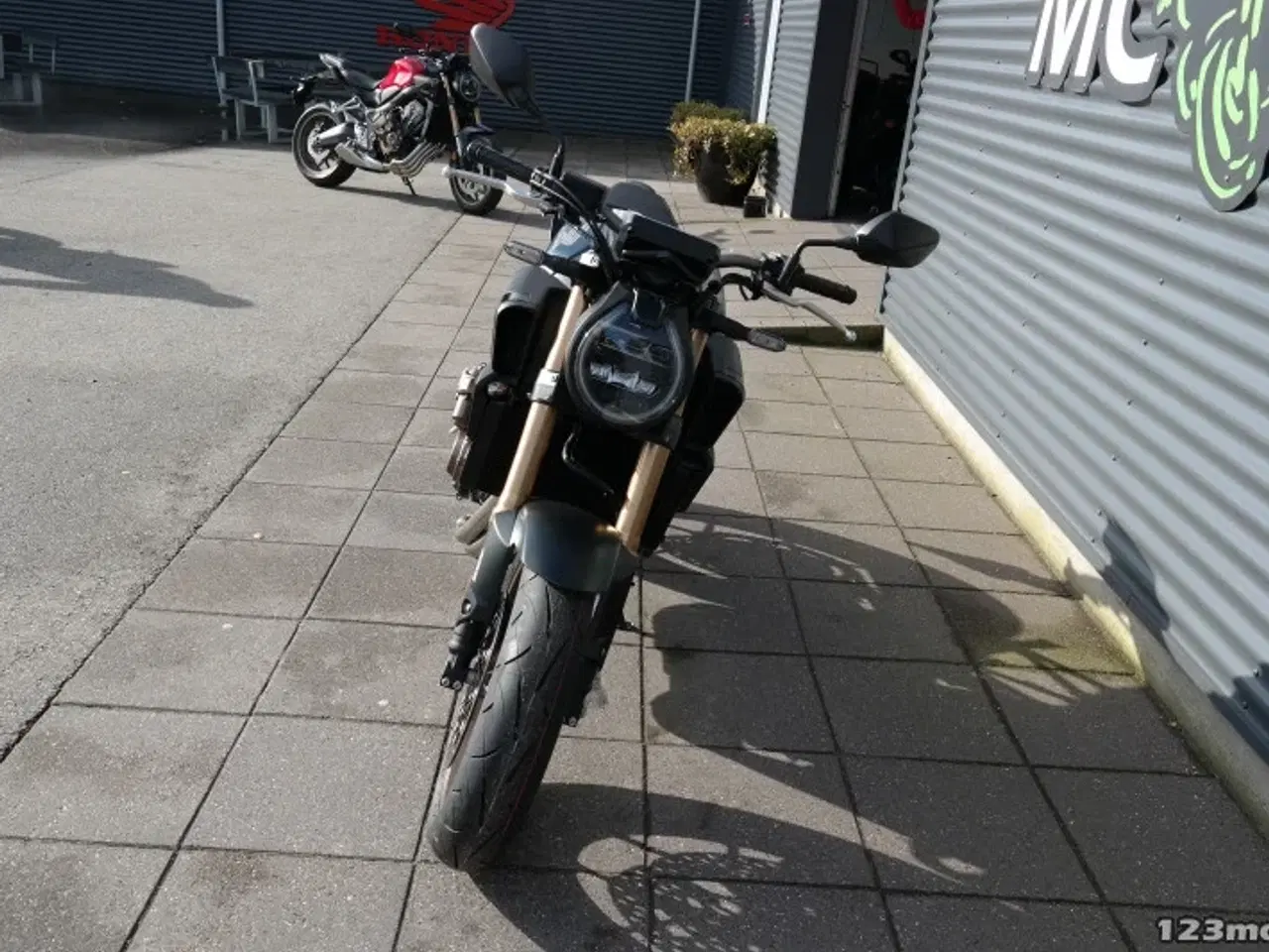 Billede 14 - Honda CB 650 R E-Clutch MC-SYD       BYTTER GERNE