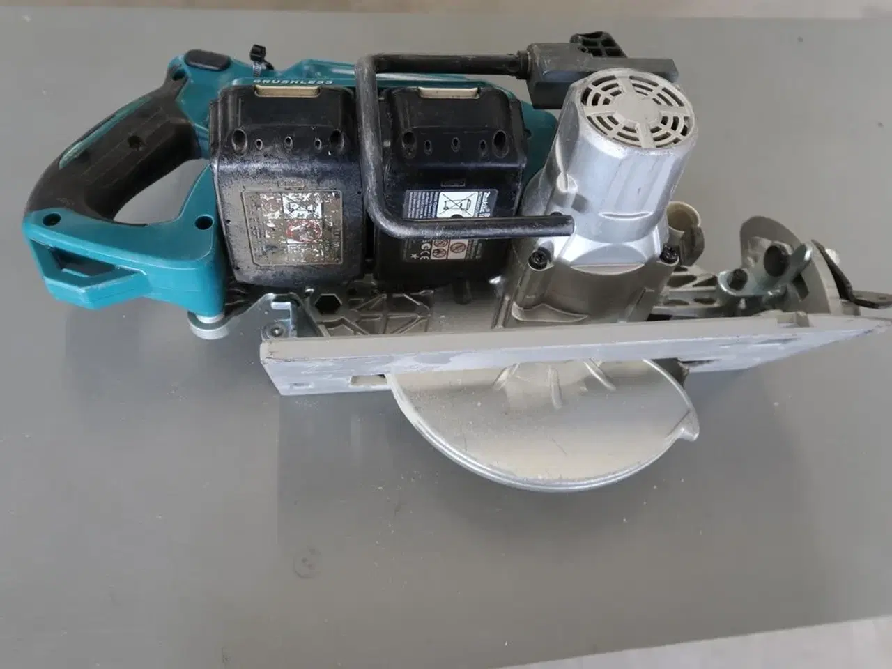 Billede 3 - Rundsav MAKITA DRS780 med 2 batterier