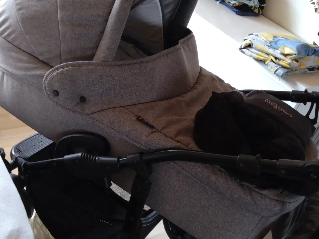 Billede 4 - Barnevogn basson Nordic lite