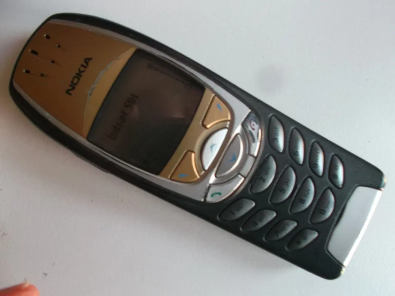 Billede 2 - Nokia 6310i guld mobiltelefon