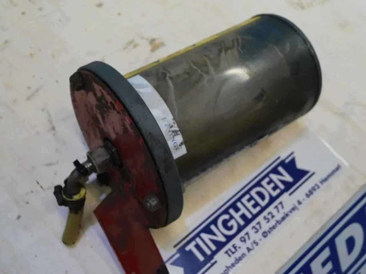Billede 3 - BVL 100 Oliebeholder