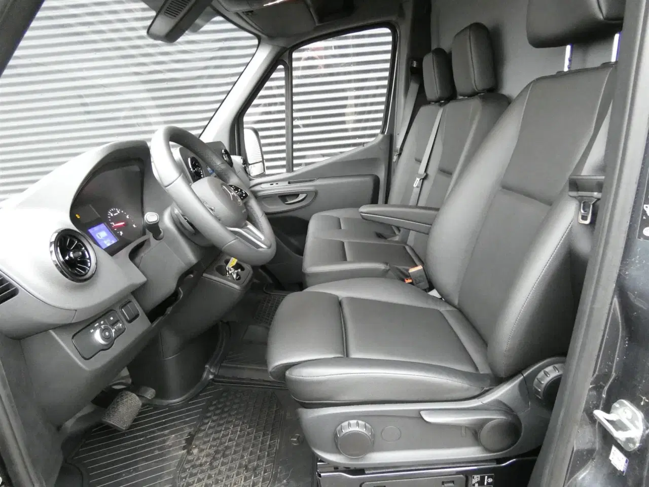 Billede 9 - Mercedes-Benz Sprinter 317 2,0 CDI A2 H2 RWD 9G-Tronic 170HK Van Aut.