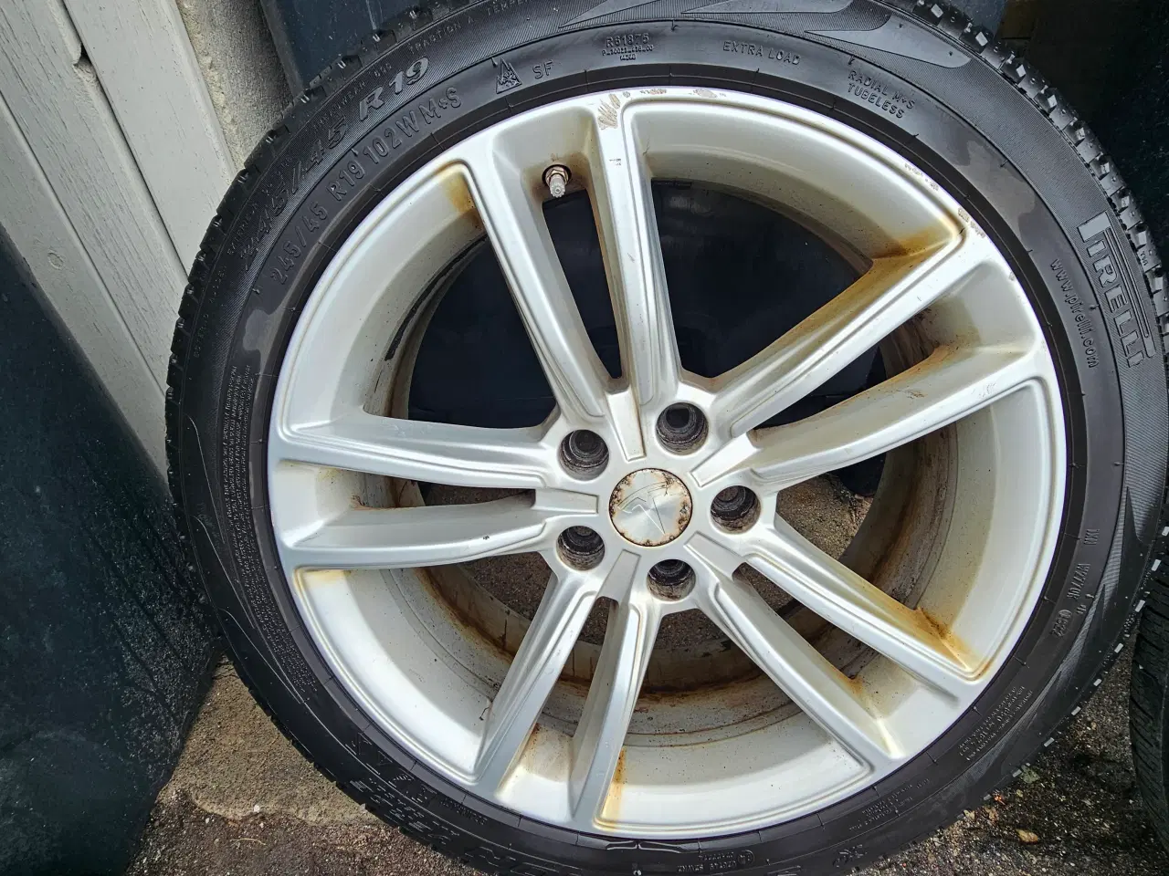Billede 4 - Tesla model S -  19" originale Cyclone  alufælge 