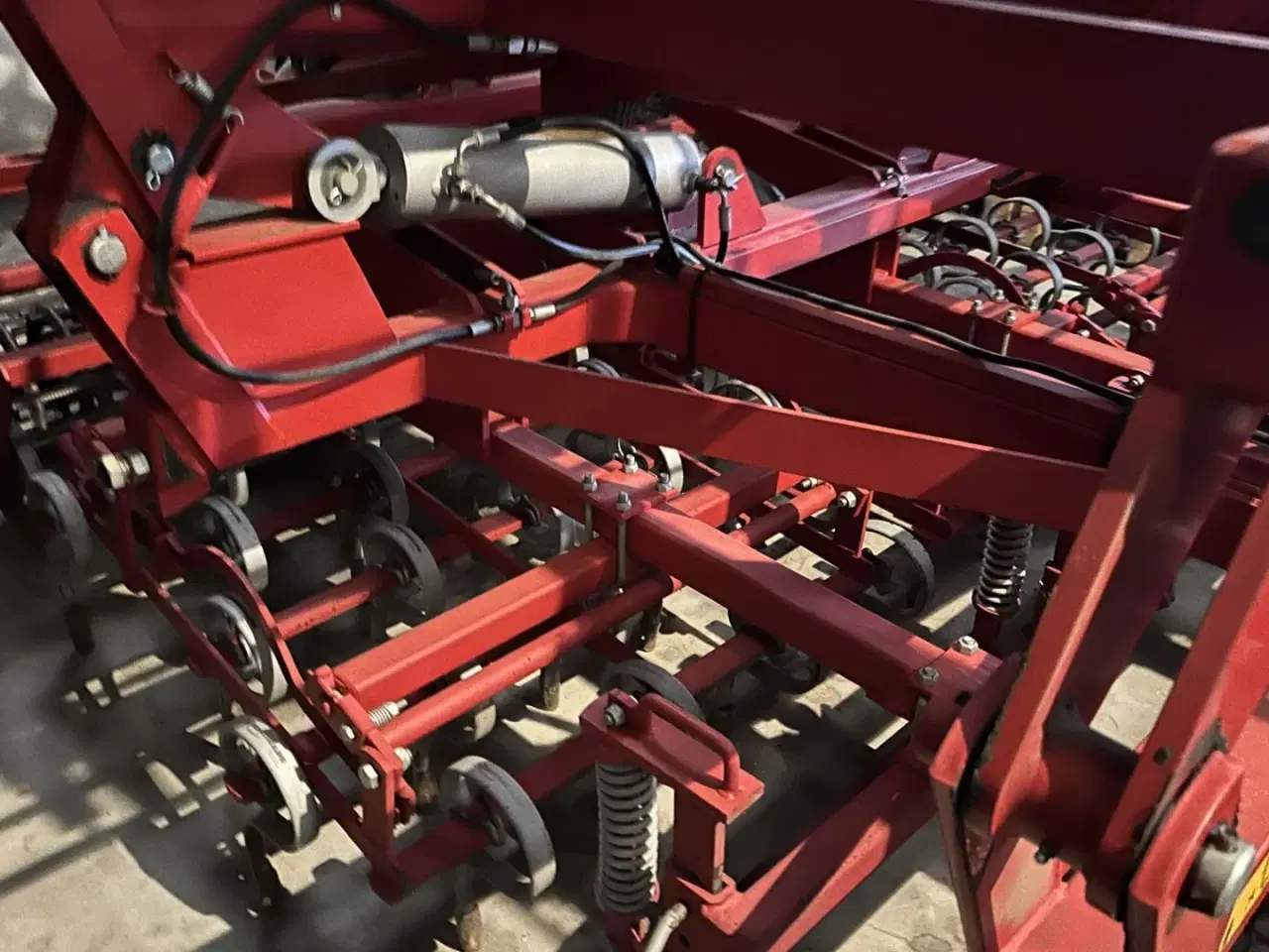 Billede 3 - Kongskilde Germinator SP7000 med CROSKILL tromle bagerst. Velegnet til roer og andre speciel afgrøder.