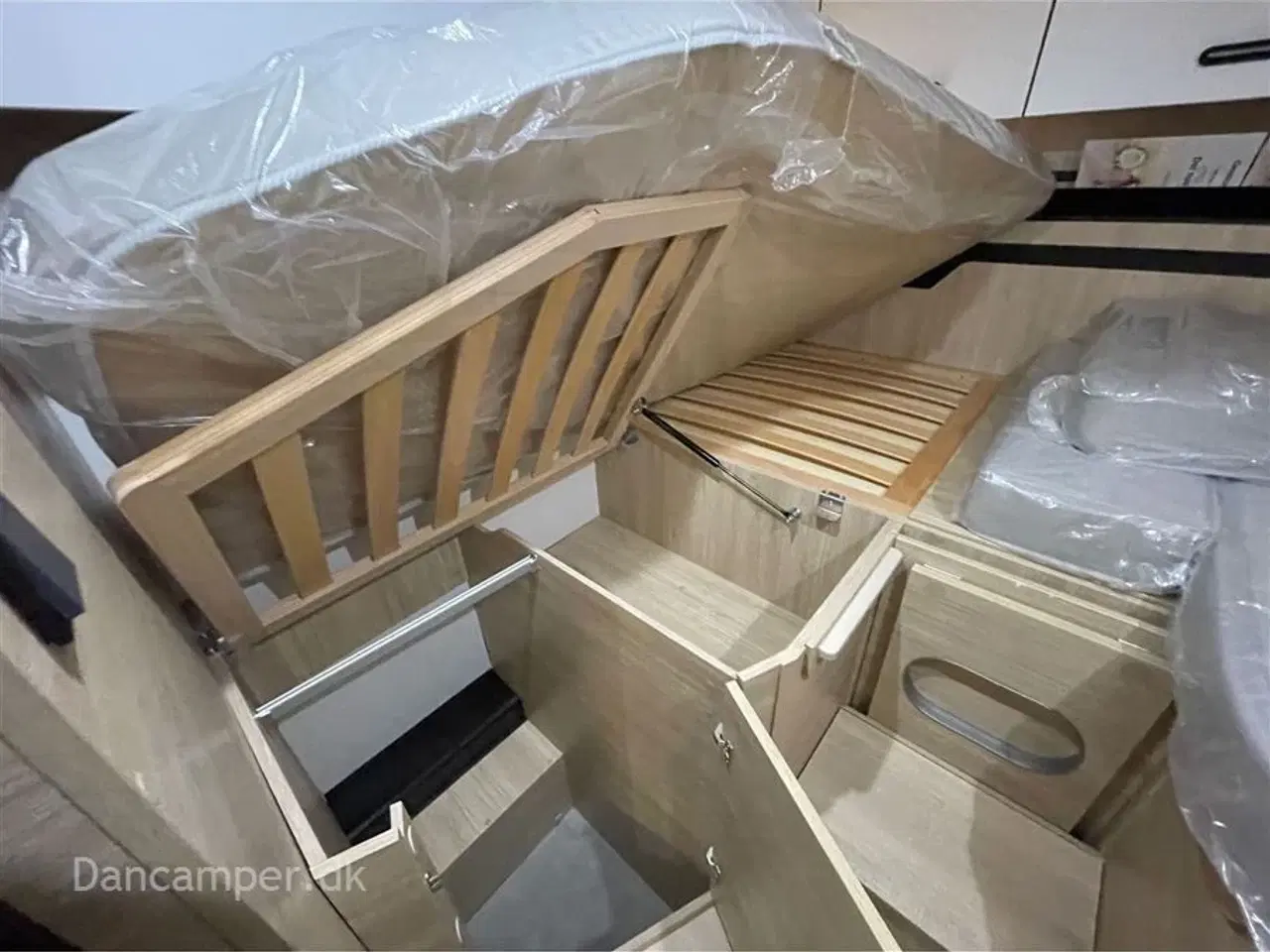 Billede 19 - 2026 - Chausson   Chausson 797 Ultimate Line, 140 HK, 8-trins automatgearkasse, solcelle. alu.fælge og adaptiv fartpilot