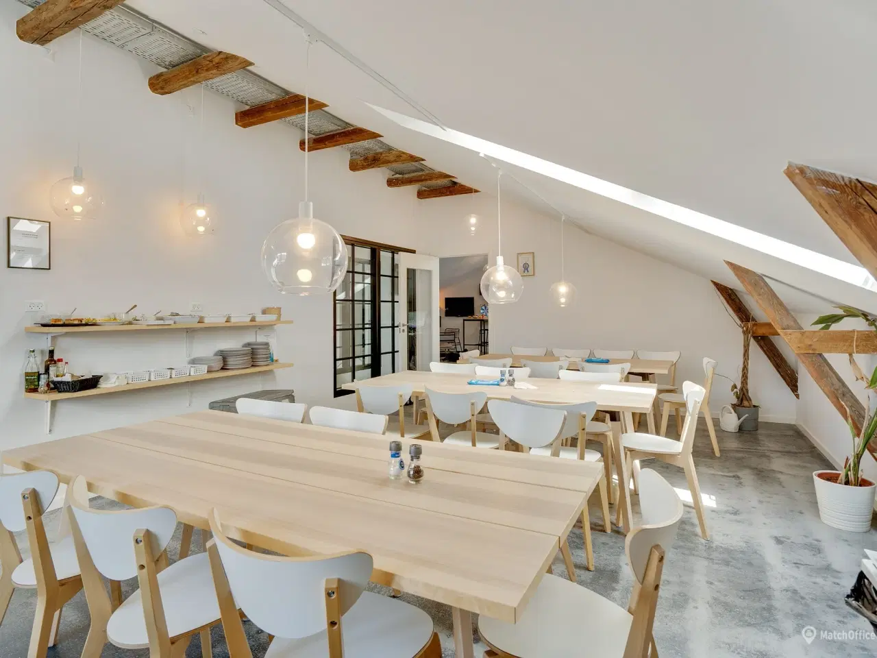 Billede 6 - Rustikt New Yorker storrumskontor - lyst og charmerende