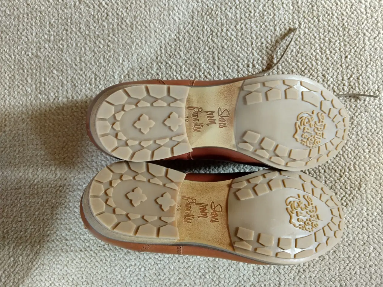 Billede 3 - Ankelstøvler i cognac farvet læder 