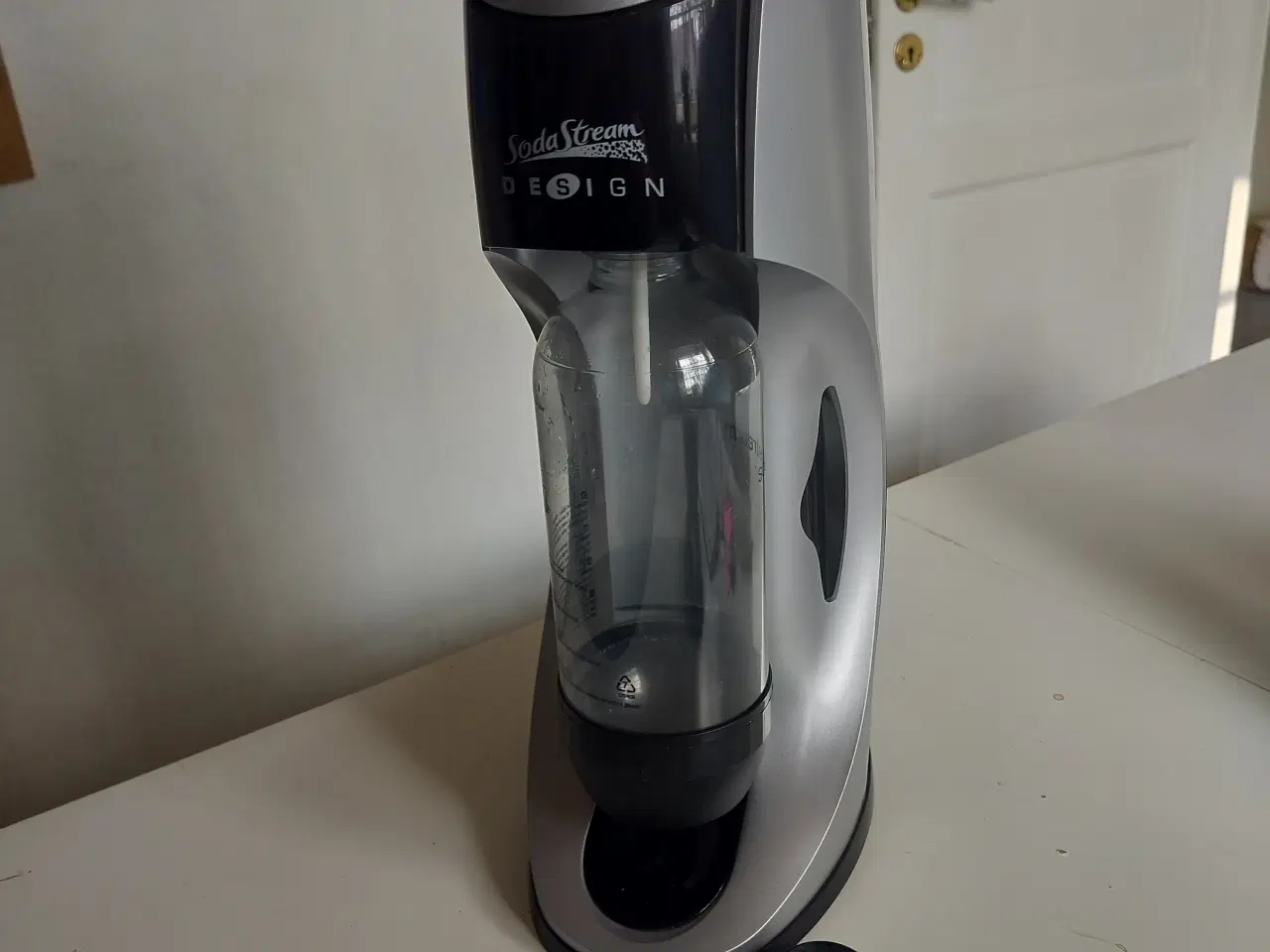 Billede 1 - sodavandsmaskine SodaStream med kulsyrepatron