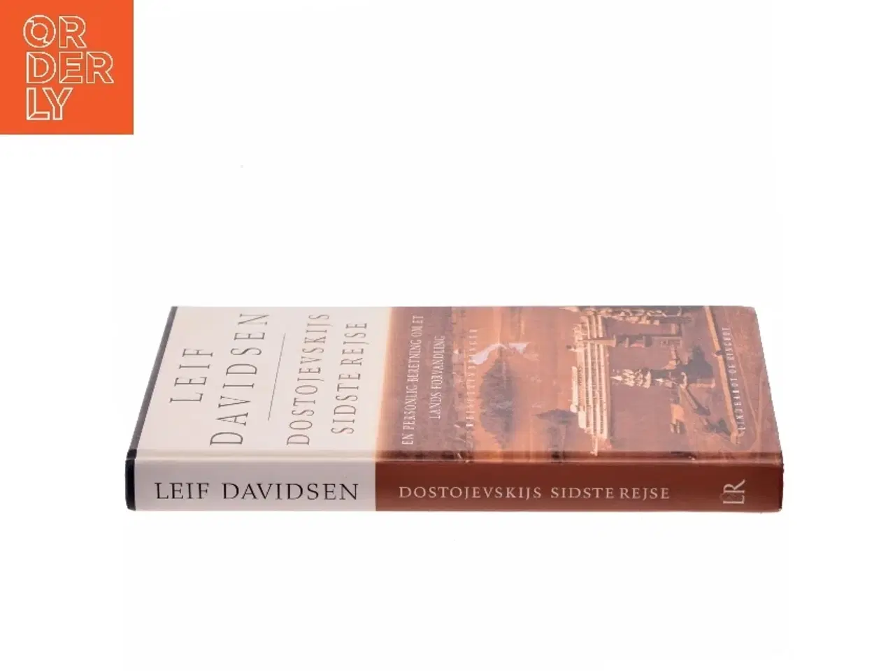 Billede 2 - Dostojevskijs sidste rejse : en personlig beretning om et lands forvandling : rejseerindringer af Leif Davidsen (Bog)
