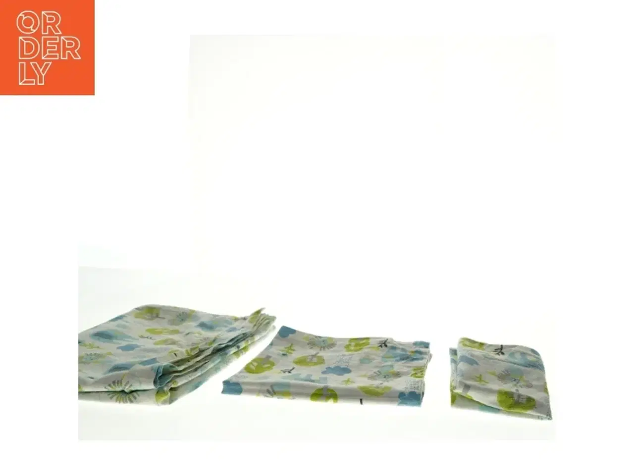 Billede 2 - Baby sengetøj som nyt (str. 44 x 40 cm 43 x 38 cm 65 x 98 cm)