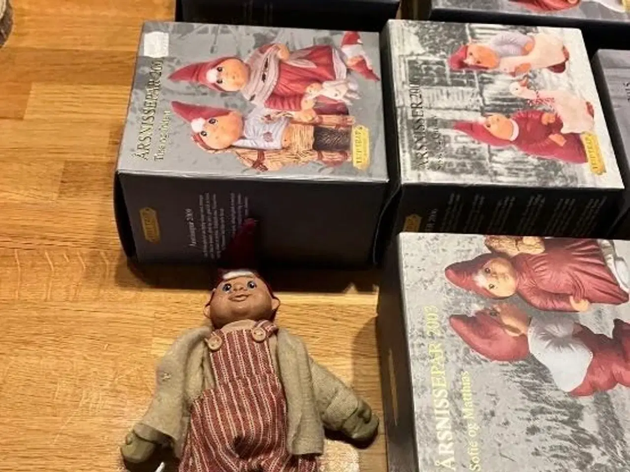 Billede 4 - Årsnisser