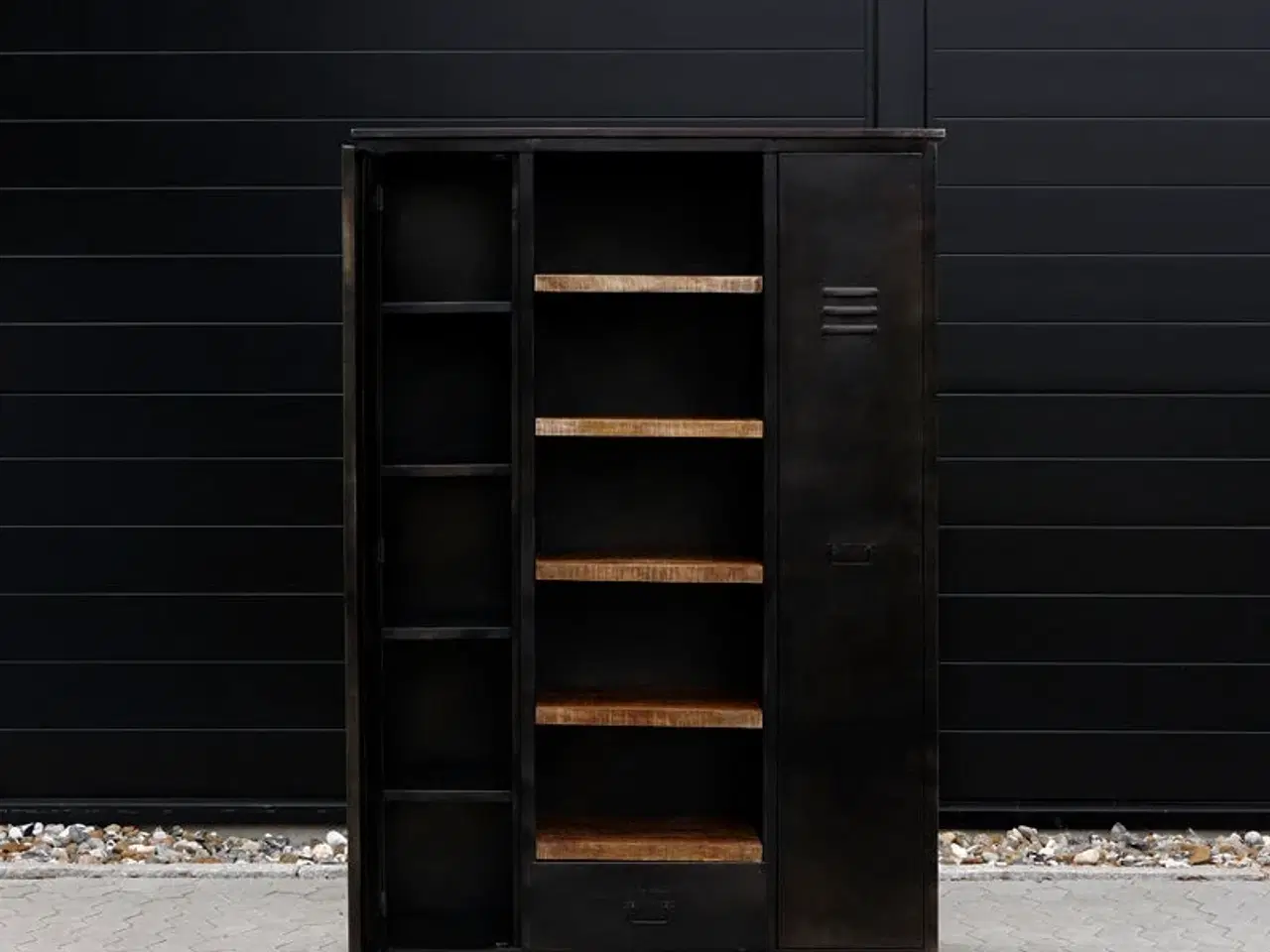 Billede 3 - Nyt Jernskab