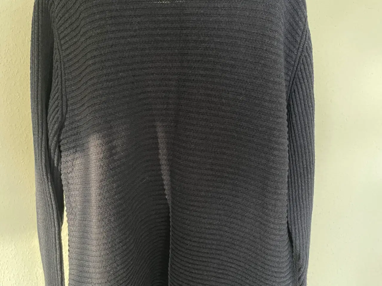 Billede 2 - Lækker strikket sweater fra Skovhuus
