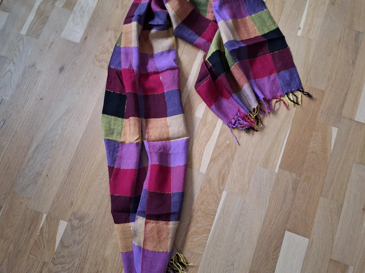 Billede 1 - Tørklæde