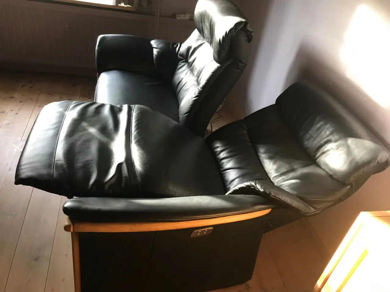 Billede 2 - dobbelt Sofa med innovation i læder 