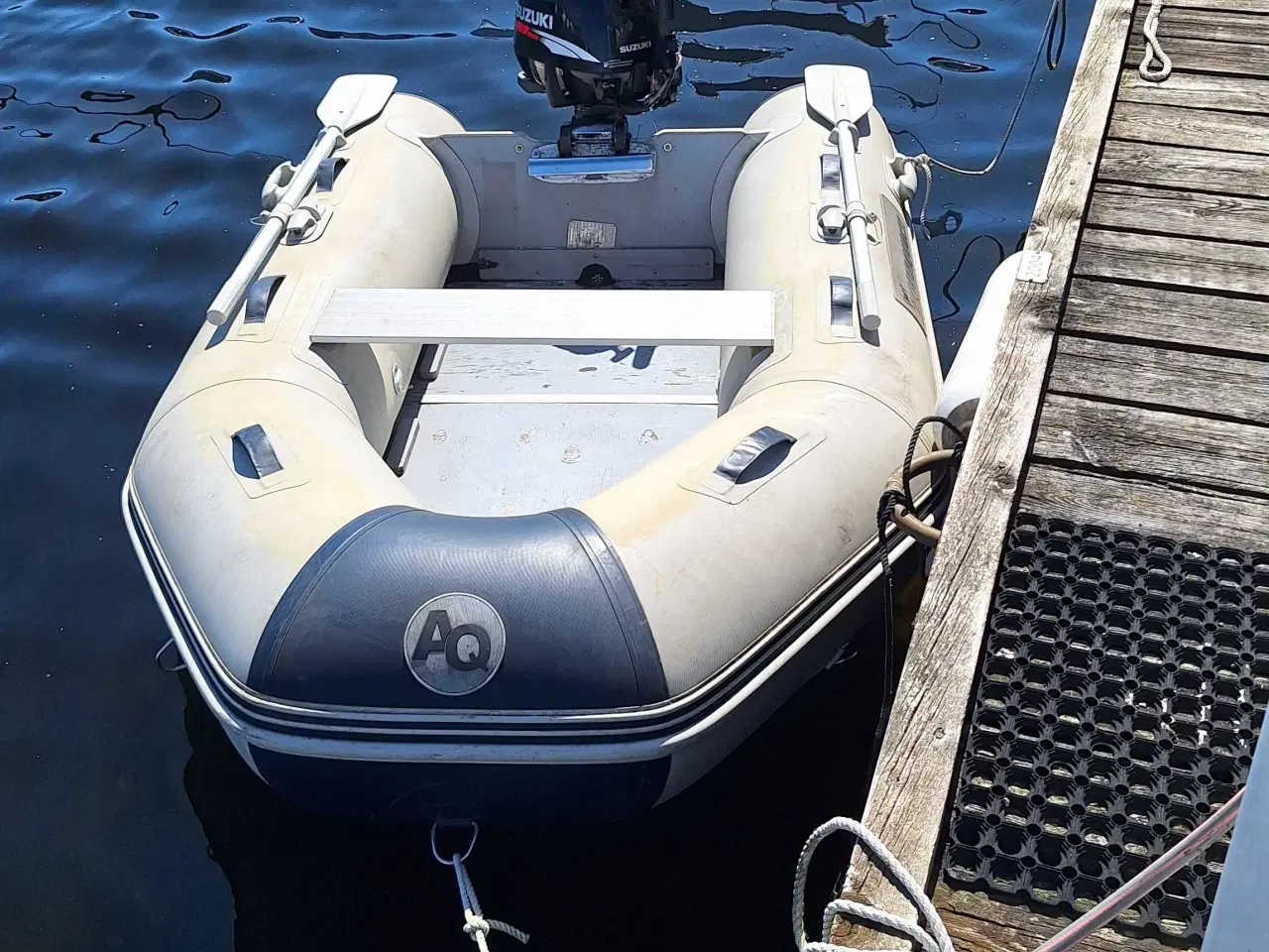 Billede 2 - Gummibåd  med 6 hk suzuki 4 takt samt 12 l tank.