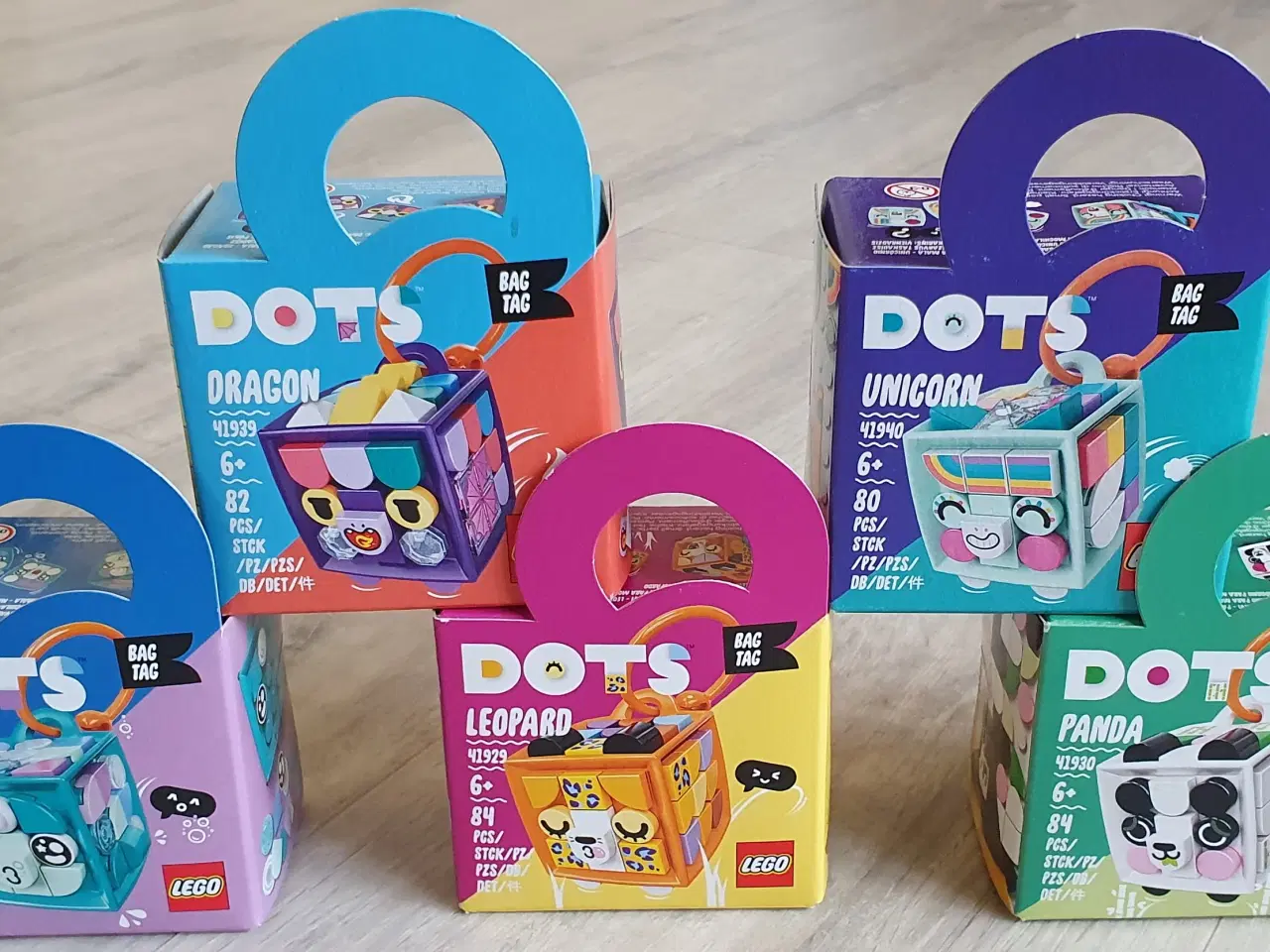 Billede 2 - Lego Dots, Bag Tags / Taskevedhæng