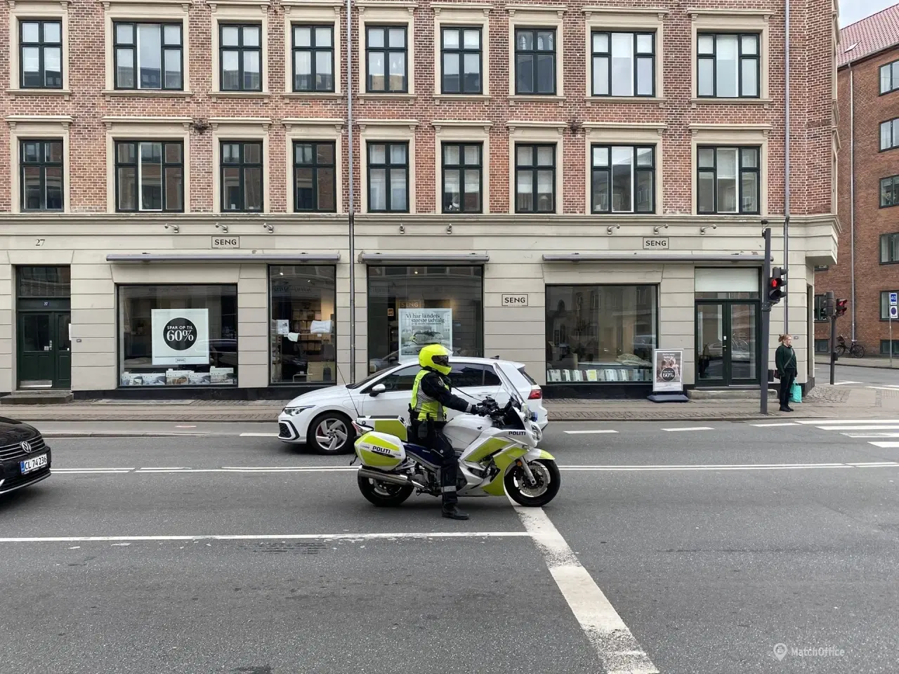 Billede 3 - Stort butiks lokale på markant hjørne i Valby