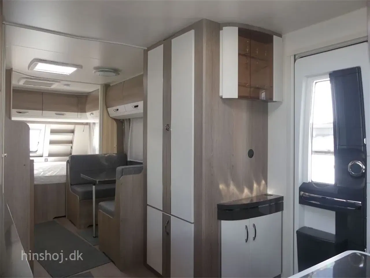 Billede 9 - 2023 - Hobby Prestige 720 UKFe   Hobby 720 UKFe med køjer og fransk dobbeltseng fra Hinshøj Caravan