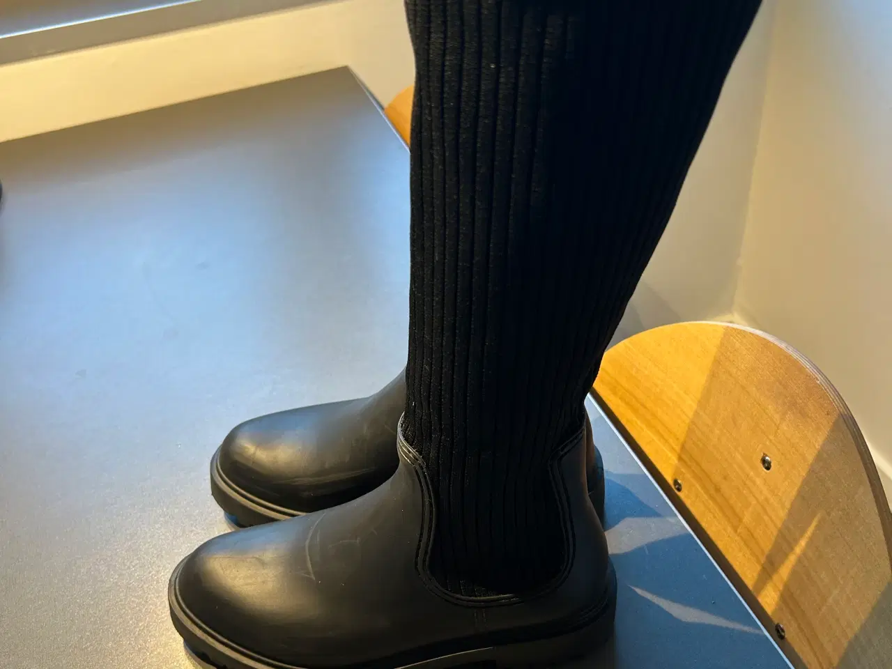 Billede 3 - Lange Unisa støvler str. 39