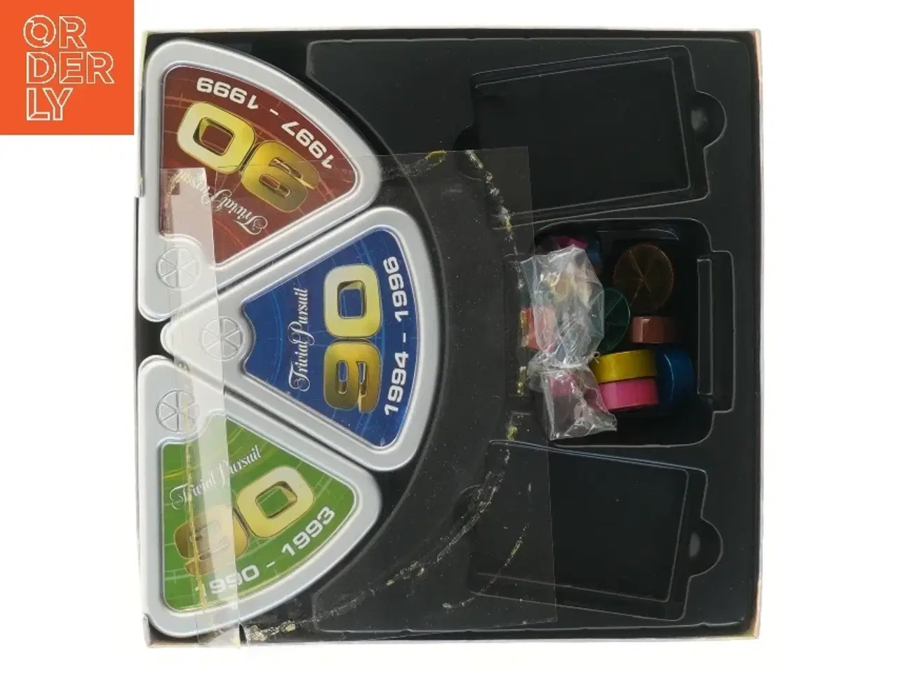 Billede 2 - Trivial Pursuit spil &#39;90erne fra Hasbro (str. 27,5x27 cm)