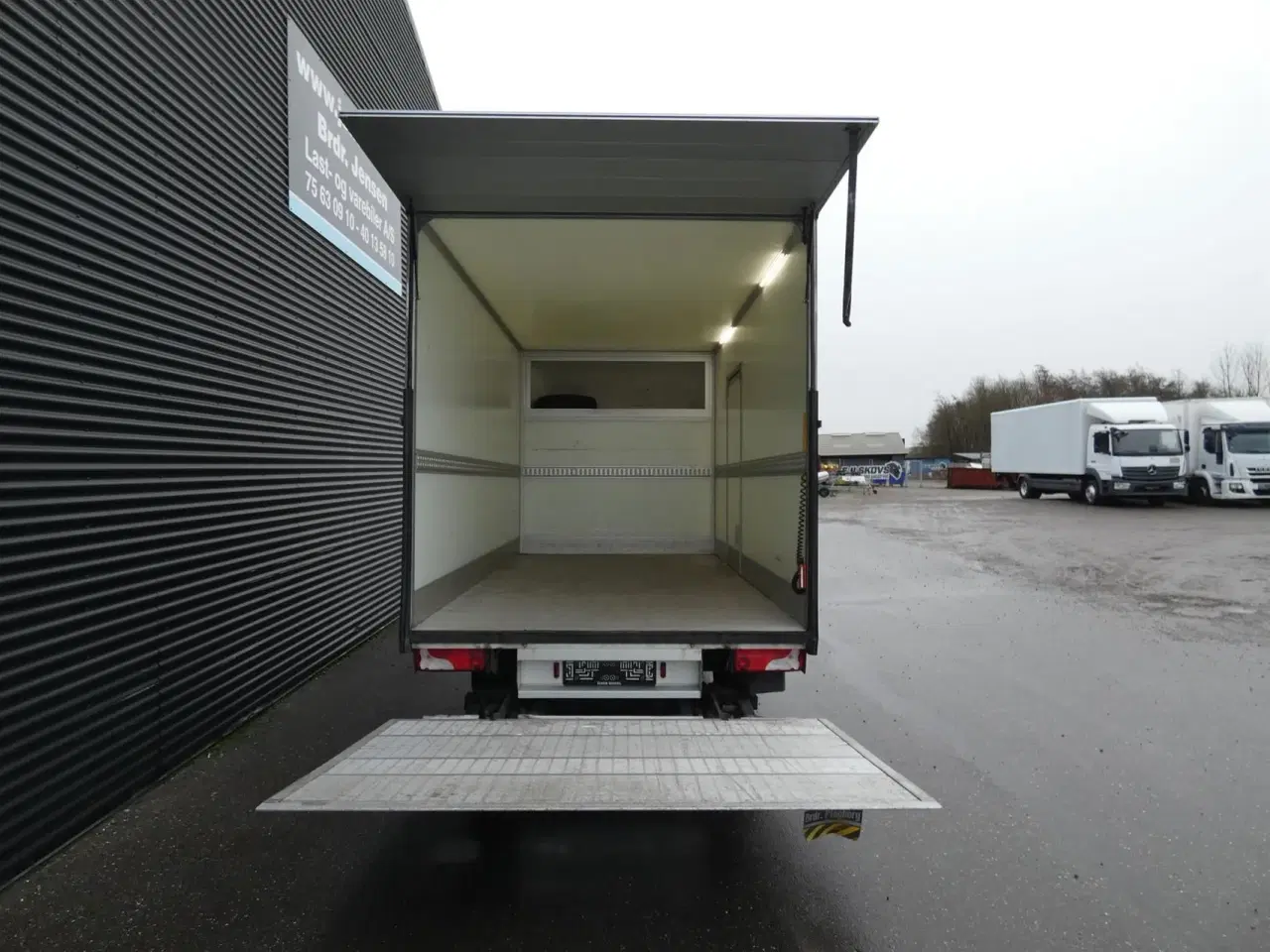 Billede 7 - Mercedes-Benz Sprinter 317 2,0 CDI Alu.kasse m/lift RWD 9G-Tronic 170HK Ladv./Chas. Aut.