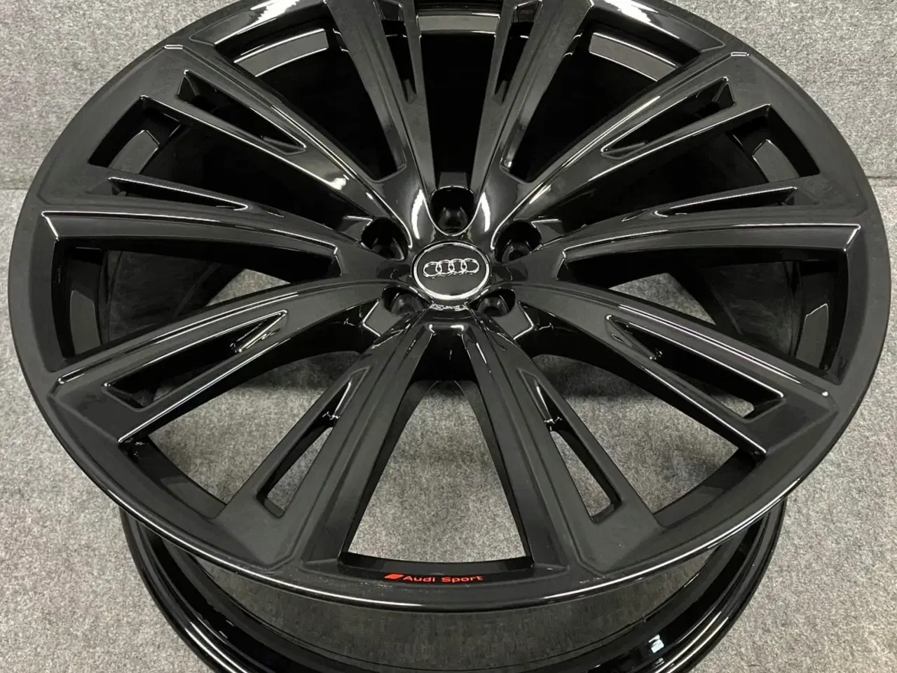 Billede 1 - ALUFÆLGE AUDI Q8 Q7 SQ8 SQ7 RSQ8 RSQ7 4M8 23"