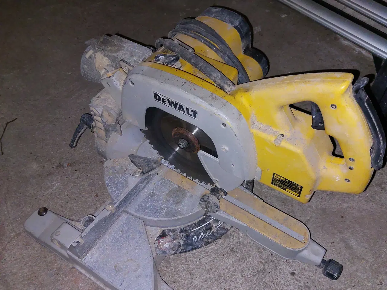 Billede 2 - Dewalt kapsav