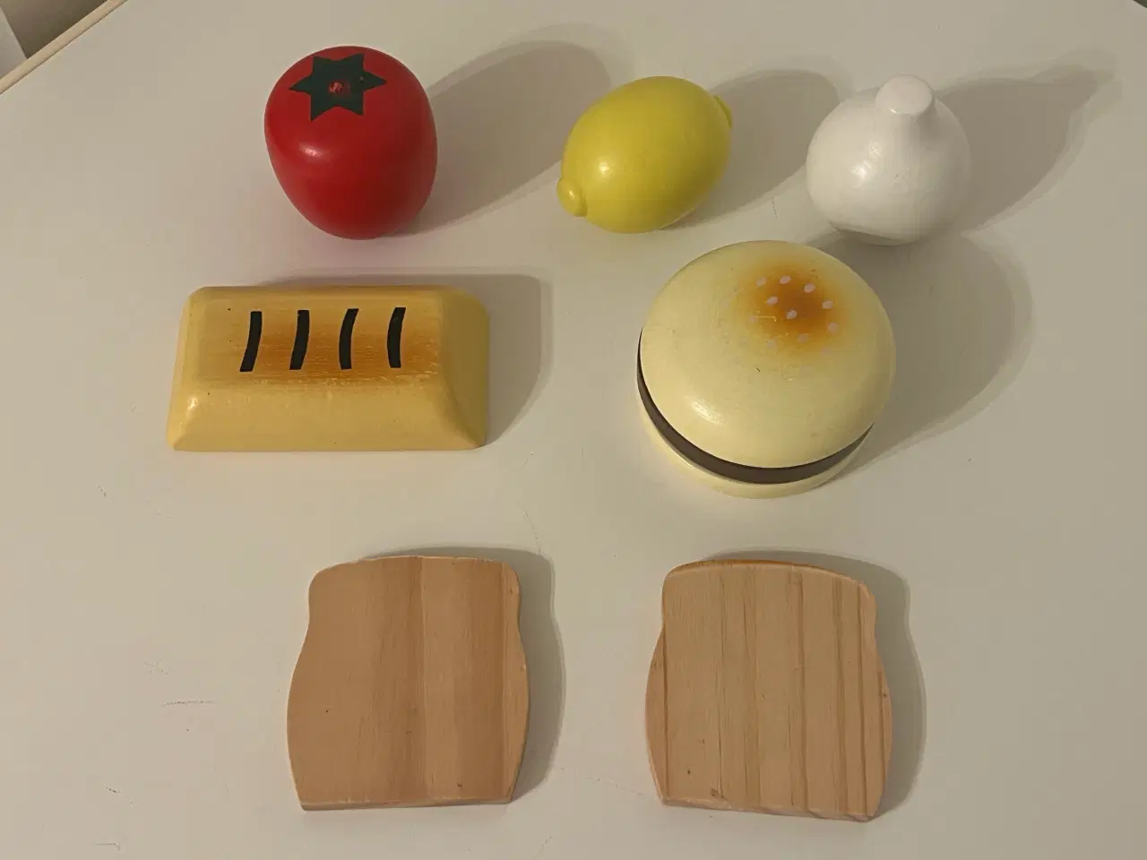 Billede 1 - Trælegetøj til køkken