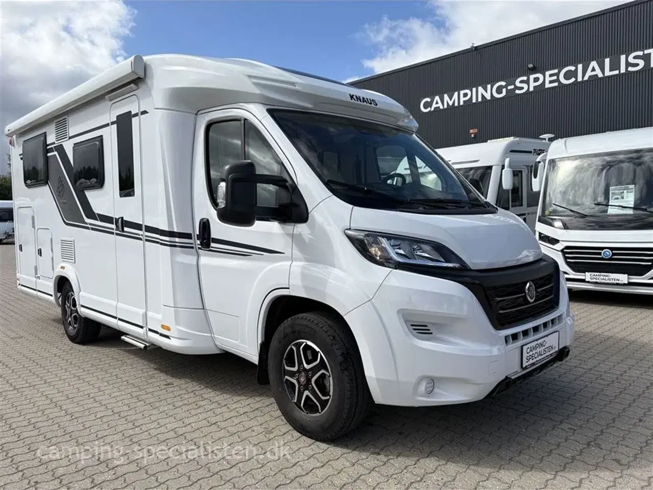 Billede 2 - 2023 - Knaus Sky TI 650 MEG Platinum Selection   Knaus Sky Ti 650 MEG Platinum Selection 2023 - Se den nu hos Camping-Specialisten.dk