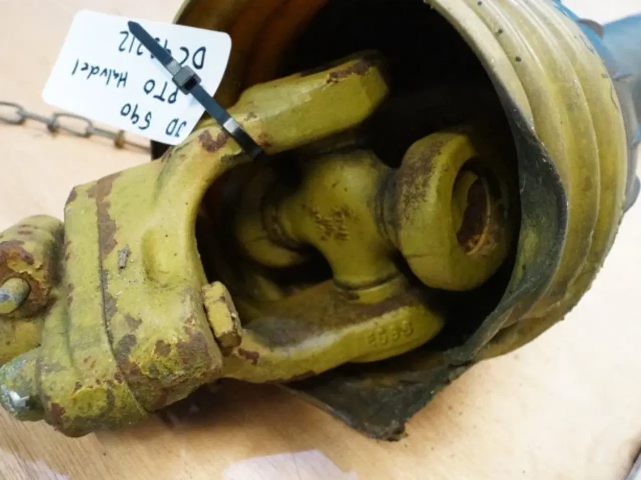 Billede 8 - John Deere 590 PTO Aksel DC43212