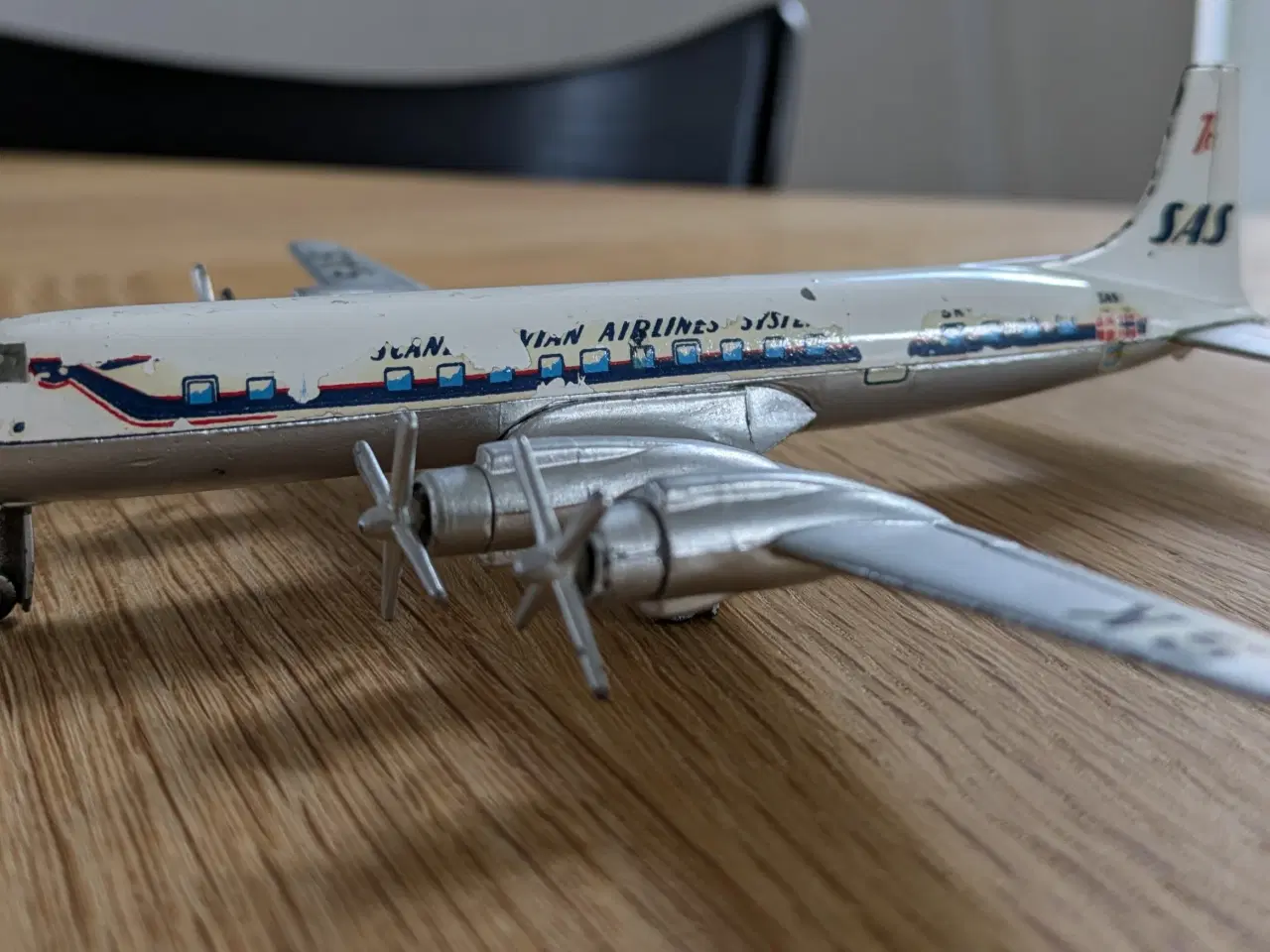 Billede 4 - Tekno No. 765 Douglas DC-7C SK-SAS Viking