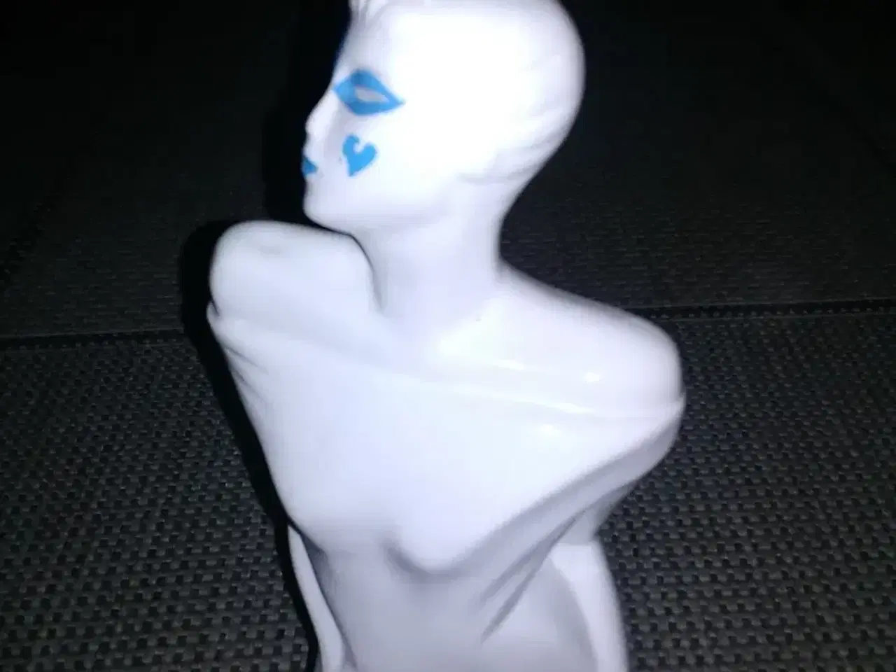 Billede 3 - Kvinde figur