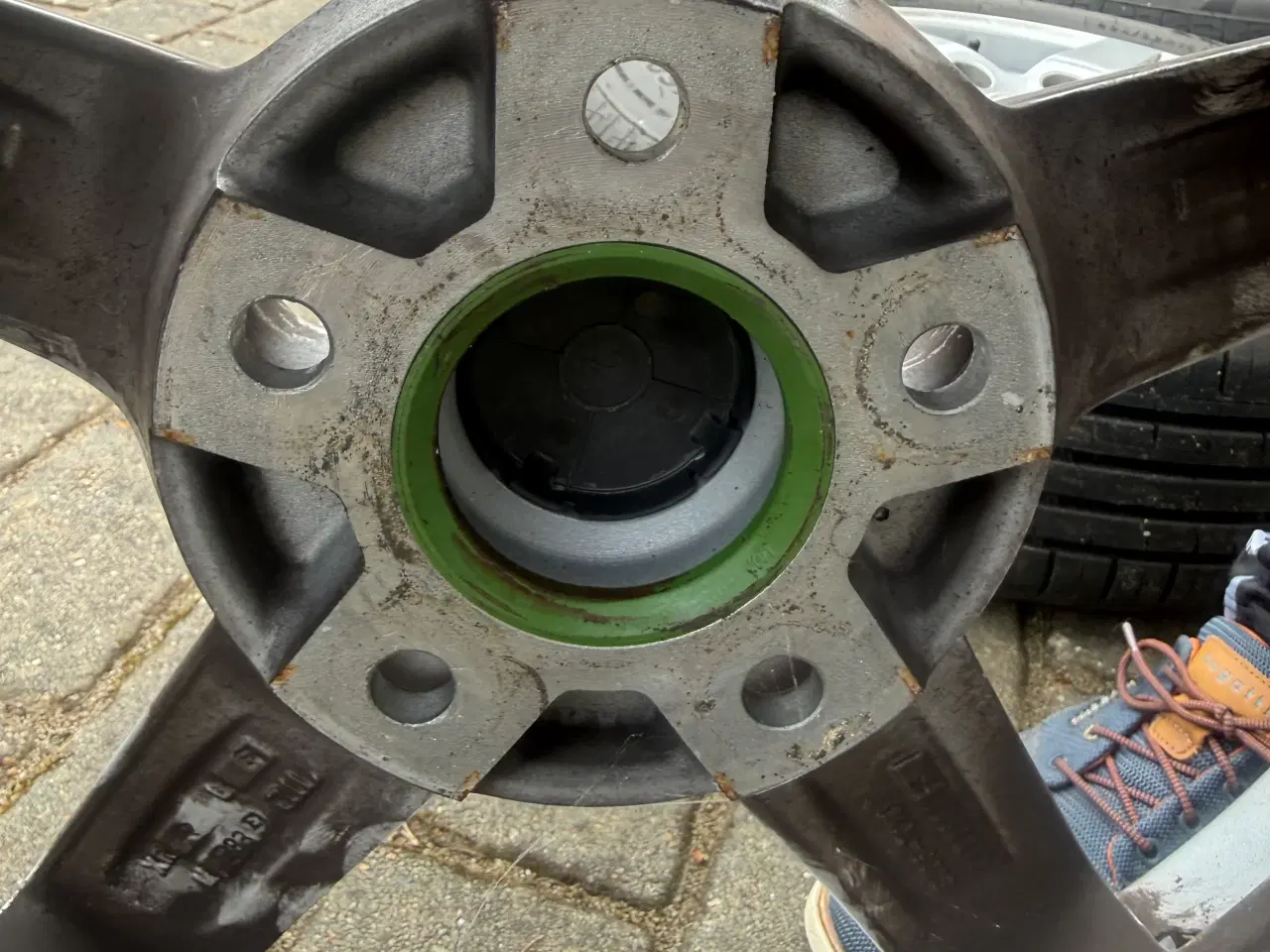 Billede 7 - Alufælge med gode sommerdæk