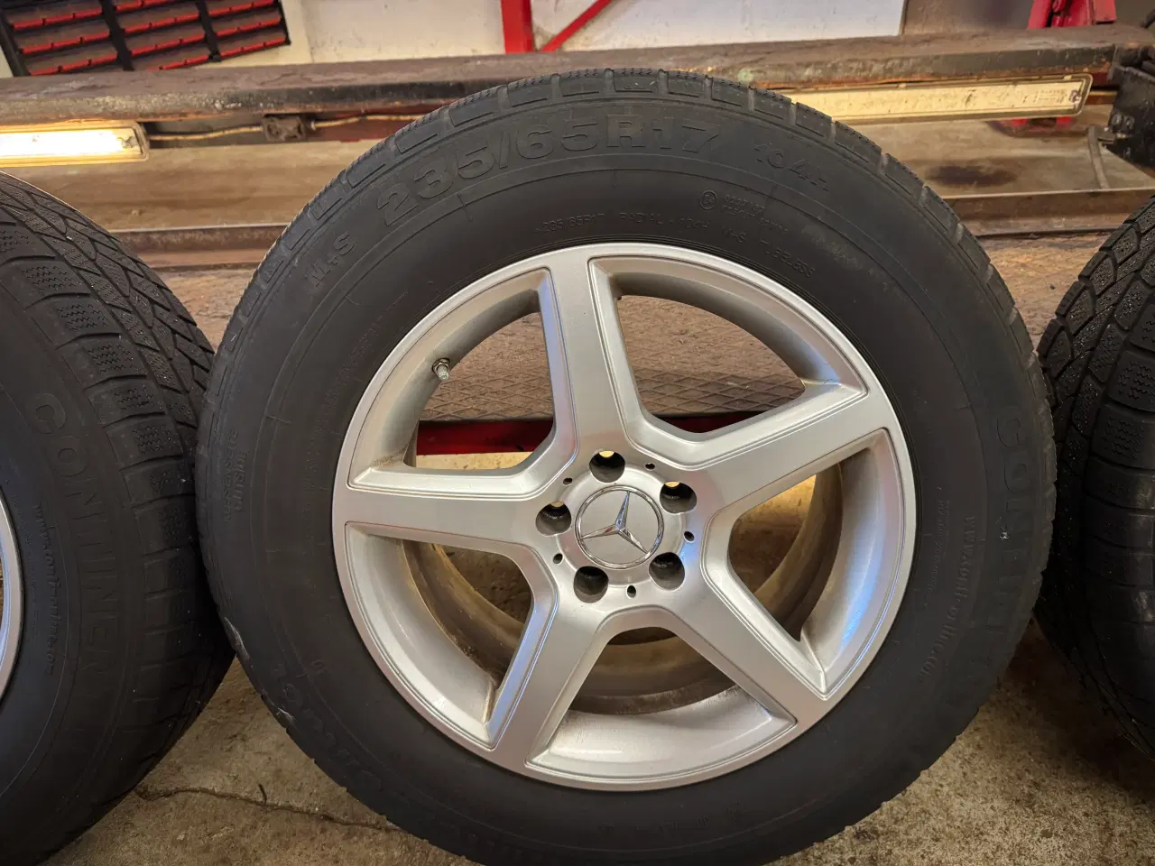 Billede 2 - Vinterhjul kørt på Mercedes glc
