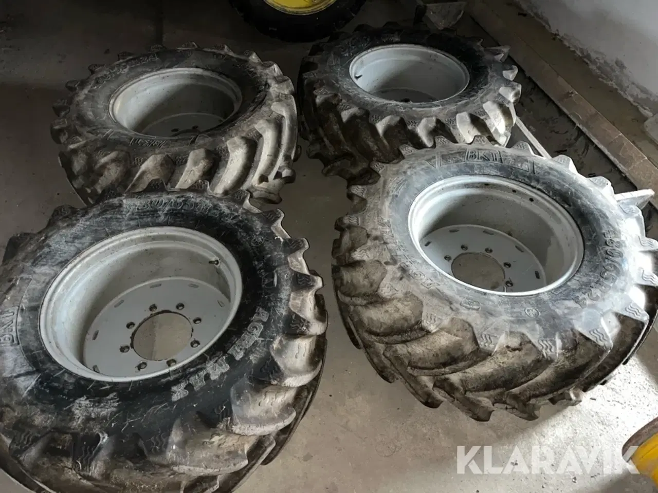 Billede 4 - Landsbrugshjul med fælge BKT Agrimax 480/65R24 - 4 styk