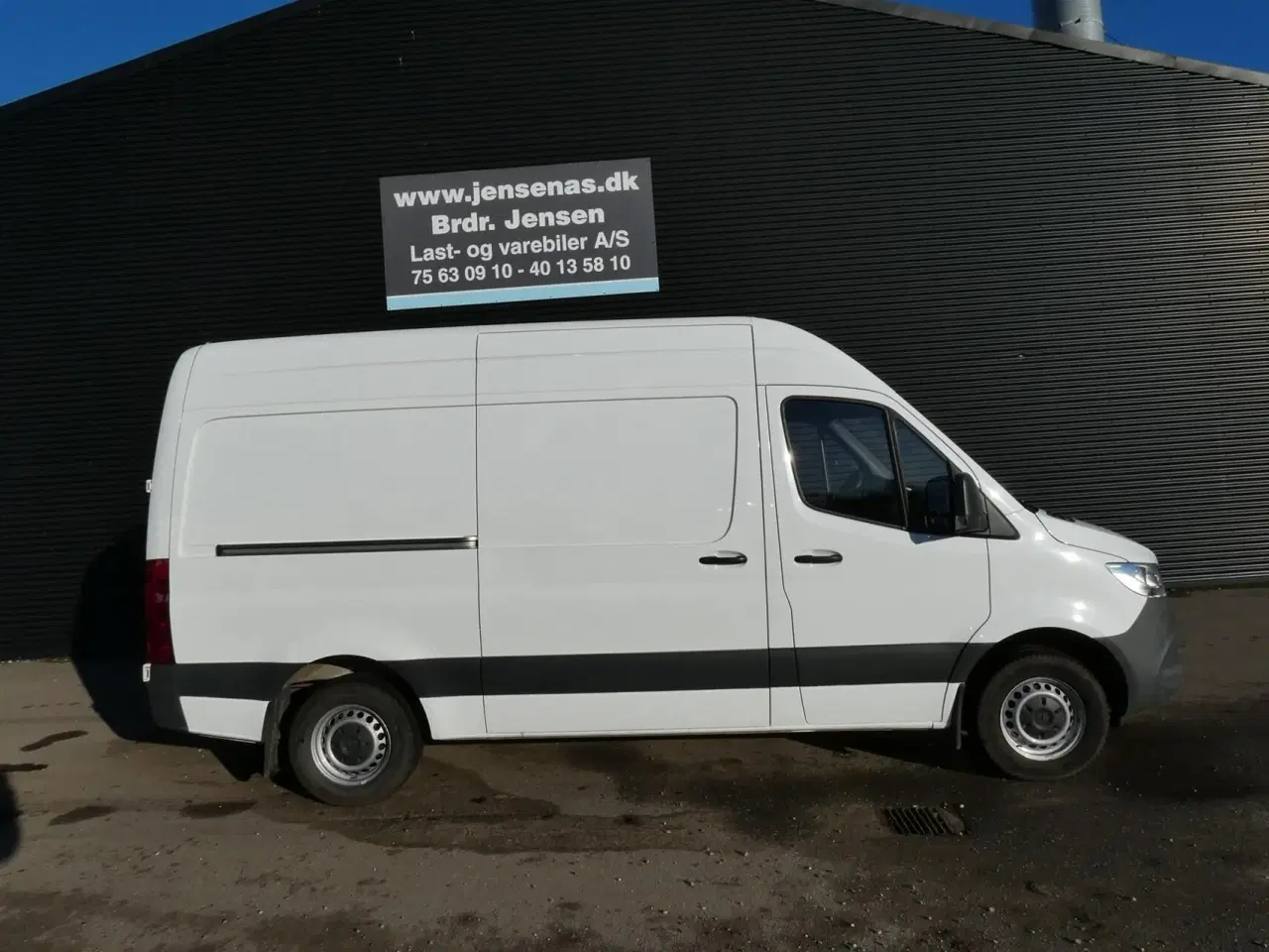 Billede 2 - Mercedes-Benz Sprinter 317 2,0 CDI A2 H2 RWD 9G-Tronic 170HK Van Aut.