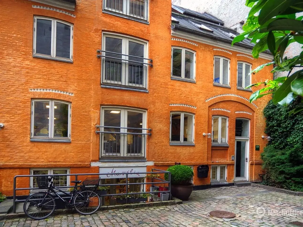 Billede 1 - Charmerende kontor beliggende i rolig gård