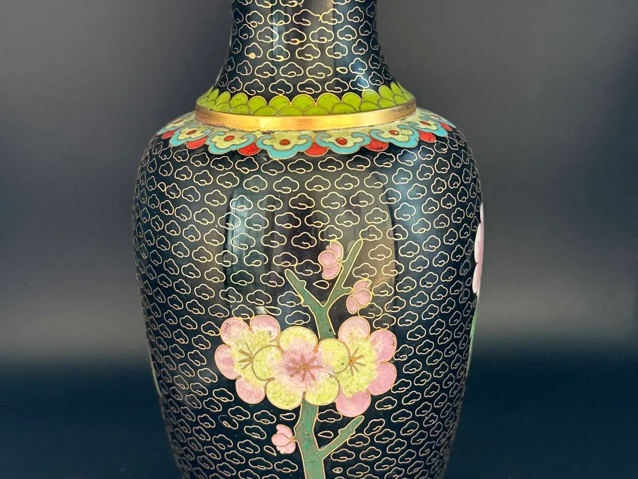 Billede 3 - CLOISONNE vase H 21 cm sælges
