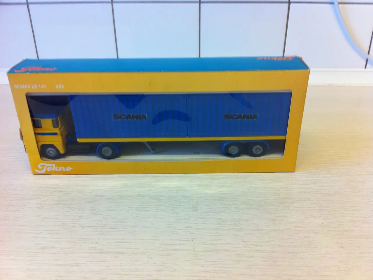 Billede 11 - Samler objekt: Tekno Danmark 422  Scania  LB 141 