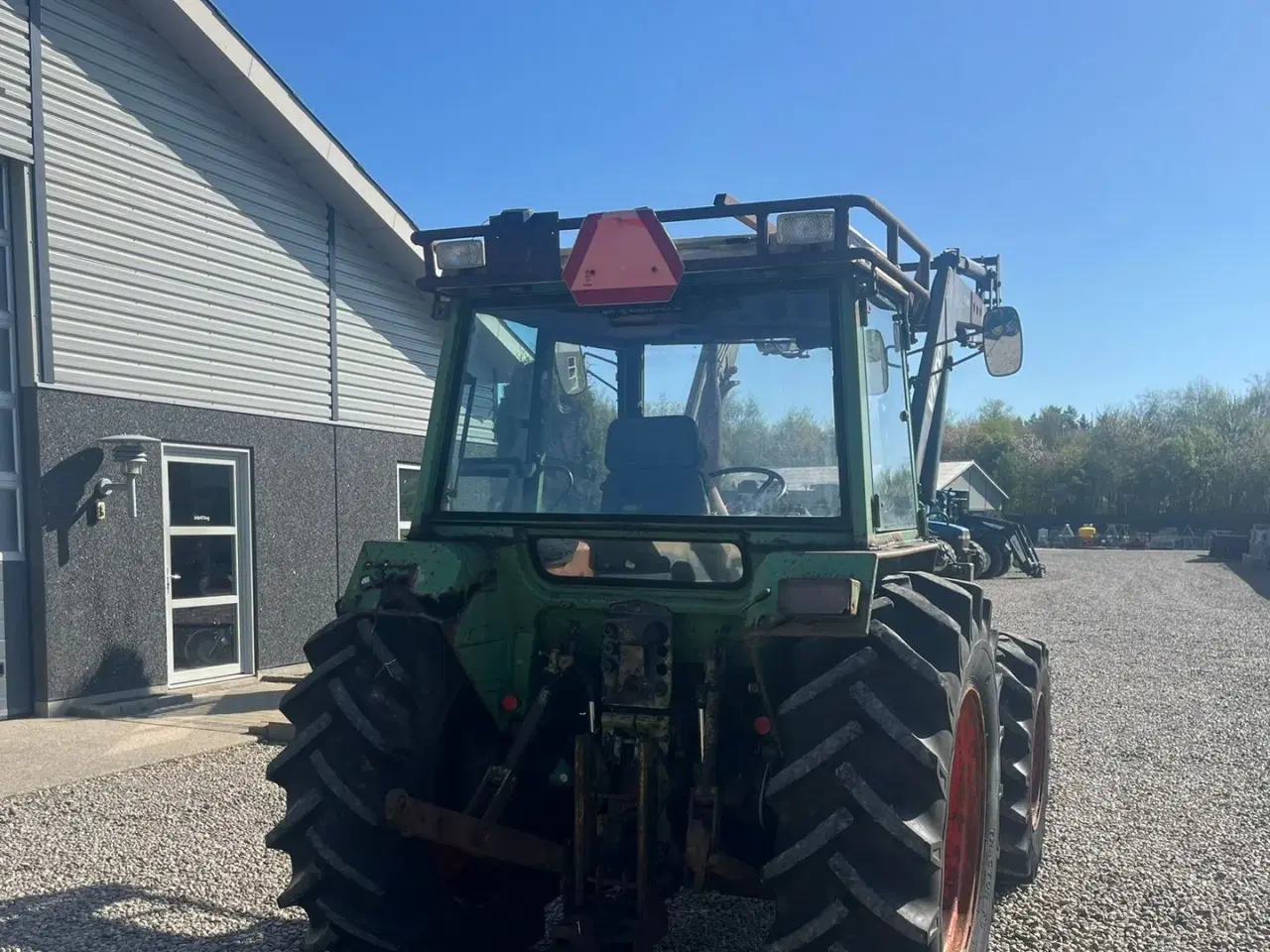 Billede 15 - Fendt 308 LS Farmer Turbomatik med frontlæsser og skovinddækning