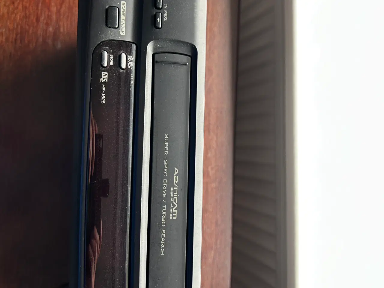 Billede 2 - VHS- og DVD-afspiller og Overspiller fra VHS til D