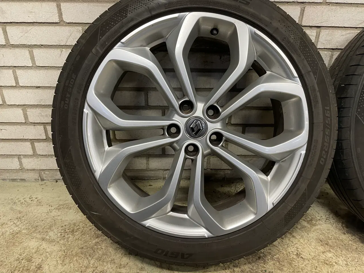 Billede 3 - 20 Renault Scenic 195/55r20 Ref.141 sommer