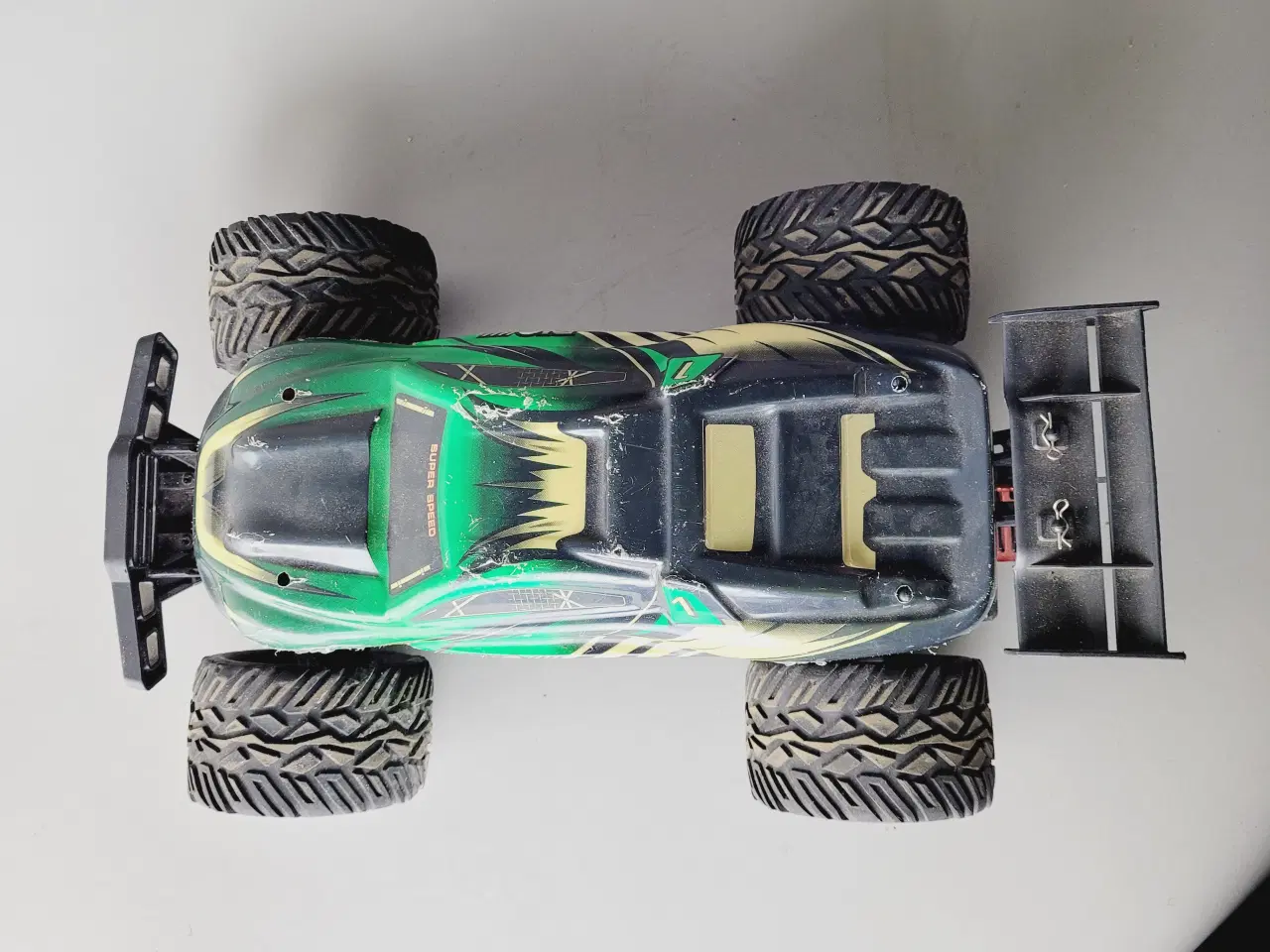 Billede 5 - 🚀 Hurtig RC Bil "Storm Speed" 