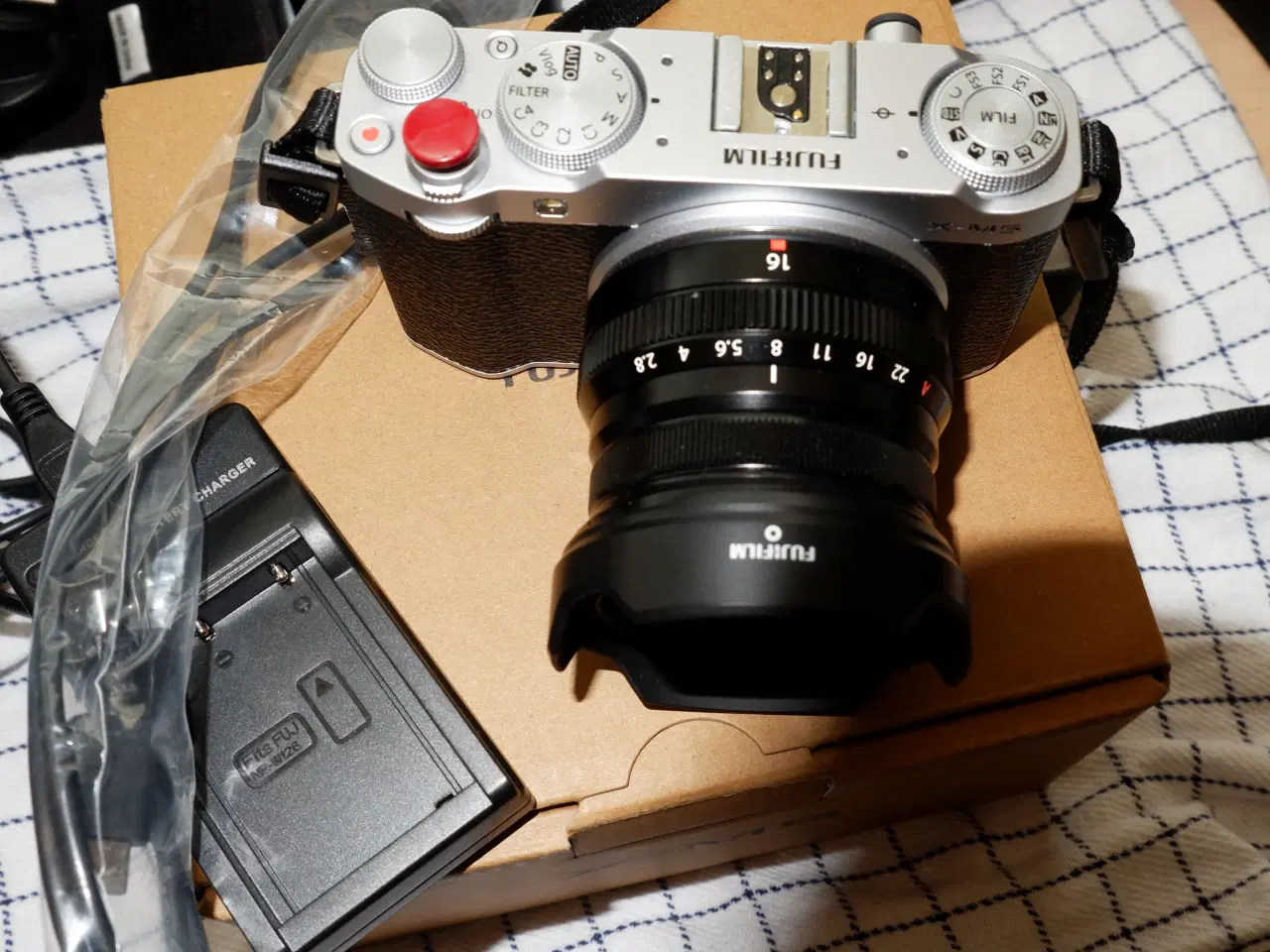Billede 3 - Fujifilm X-M5 hus sølv. Shutter counter   848.