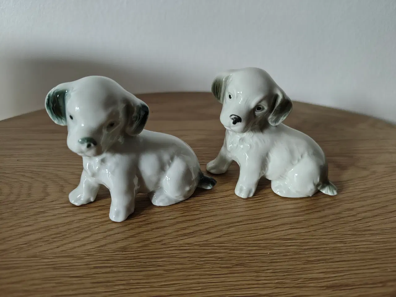 Billede 1 - Fine små porcelænshunde